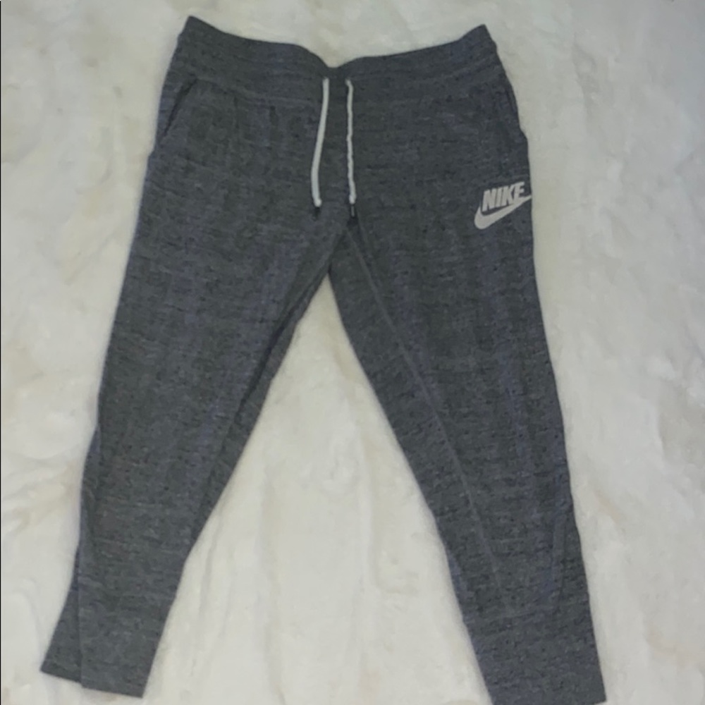 Nike Capri sweat pants with draw string